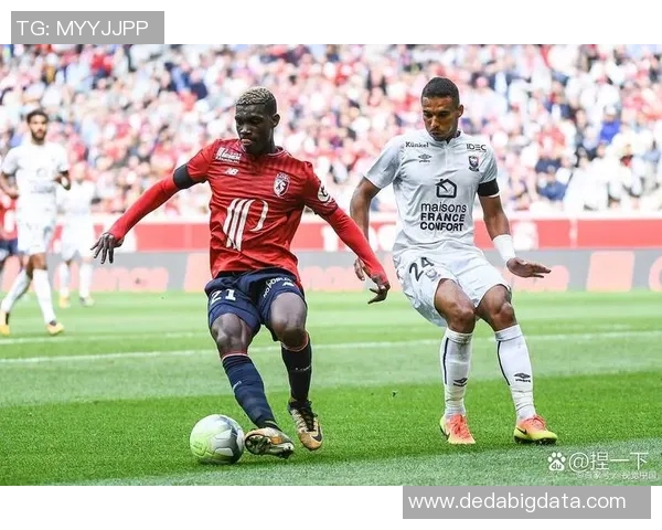 卡昂主场迎战波尔多期待精彩对决与激烈竞争的法甲联赛之夜 卡昂主场迎战波尔多期待精彩对决与激烈竞争的法甲联赛之夜