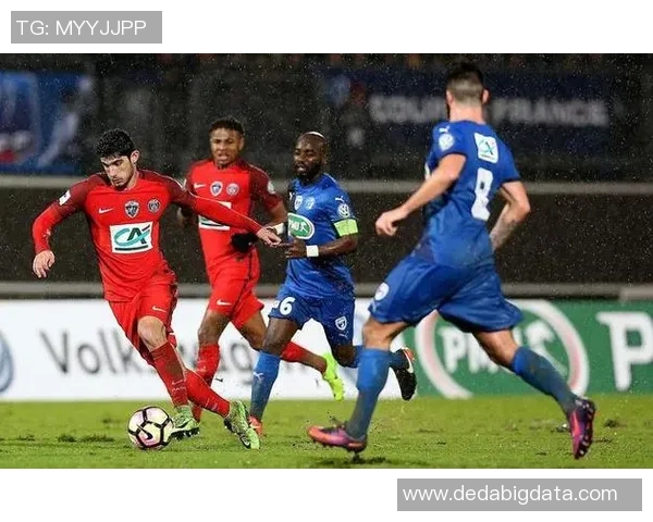 尼姆与卡昂激战在即谁能在法乙赛场上笑到最后